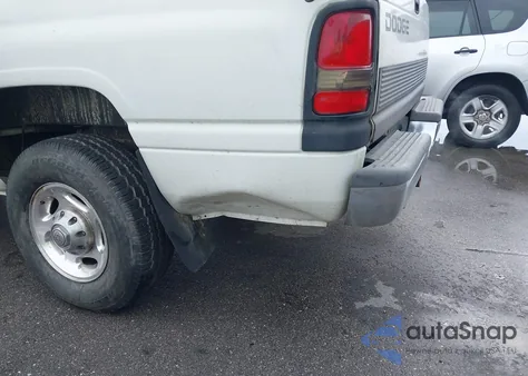 2000 Dodge Ram 2500 St из США, поврежденный, VIN 3B7KC23Z3YG106911